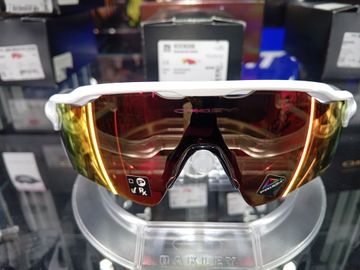 Použité Oakley Radar EV Path Prizm Ruby Cycling Accessories