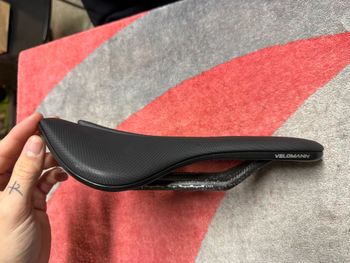 VELOMANN MITORA 139 HYPER CARBON サドル Velomann Mitora 139 Hyperサドル | cyclowired