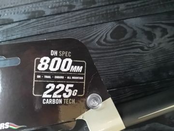 Renthal Fatbar Carbon 31.8mm 20mm Riser 800mm bike d'occasion — image 2 sur 5