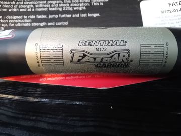 Renthal Fatbar Carbon 31.8mm 20mm Riser 800mm bike d'occasion — image 3 sur 5