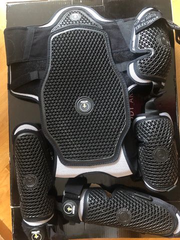 Tweedehands Forcefield Body Armour Oberkörperschutz Protector New bike — afbeelding 2 van 7