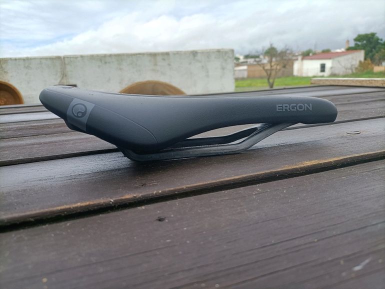 Used Ergon sm10 pro carbón 2024 bike — image 2 of 7