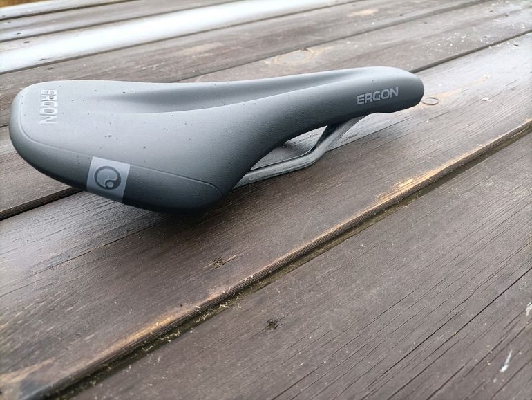 Used Ergon sm10 pro carbón 2024 bike — image 3 of 7