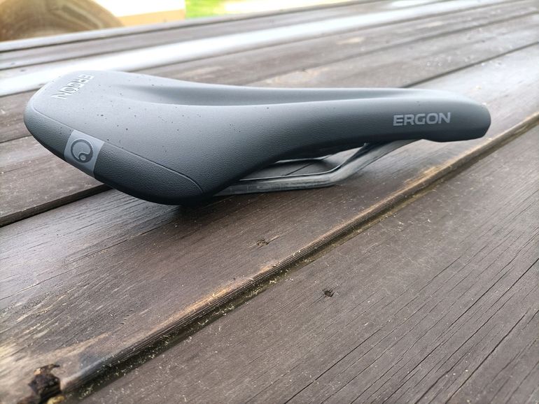 Used Ergon sm10 pro carbón 2024 bike — image 5 of 7