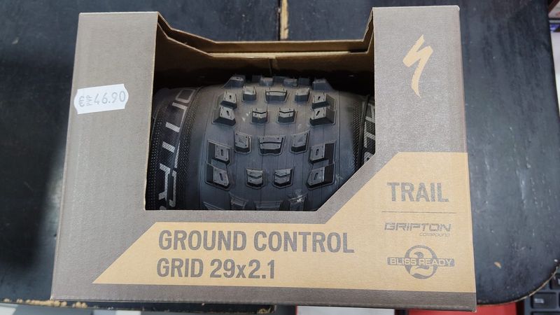 Specialized Ground Control Grid 29x2.1 Trail Tubeless 2025 Tyres & Tubes usato