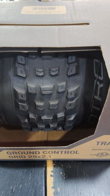 Specialized Ground Control Grid 29x2.1 Trail Tubeless 2025 bike d'occasion — image 2 sur 3