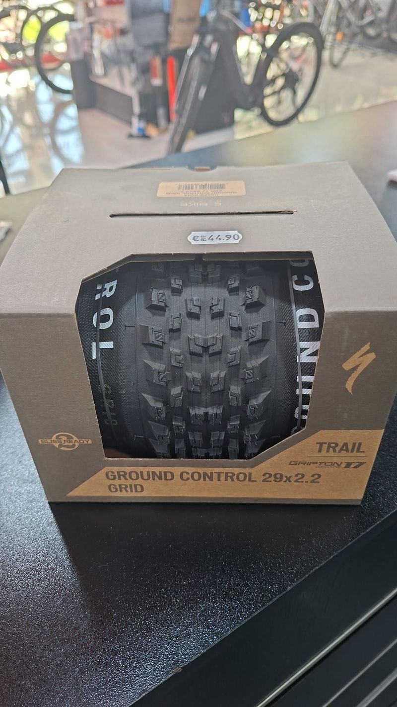 Specialized Ground Control Grid 29x2.2 Trail Tubeless Tire 2025 Tyres & Tubes usato