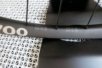 Used Dt Swiss XM1700 Spline 30 Super Boost 2024 bike — image 7 of 18