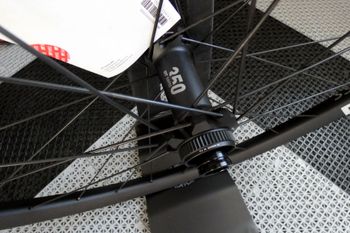 Used Dt Swiss XM1700 Spline 30 Super Boost 2024 bike — image 4 of 18