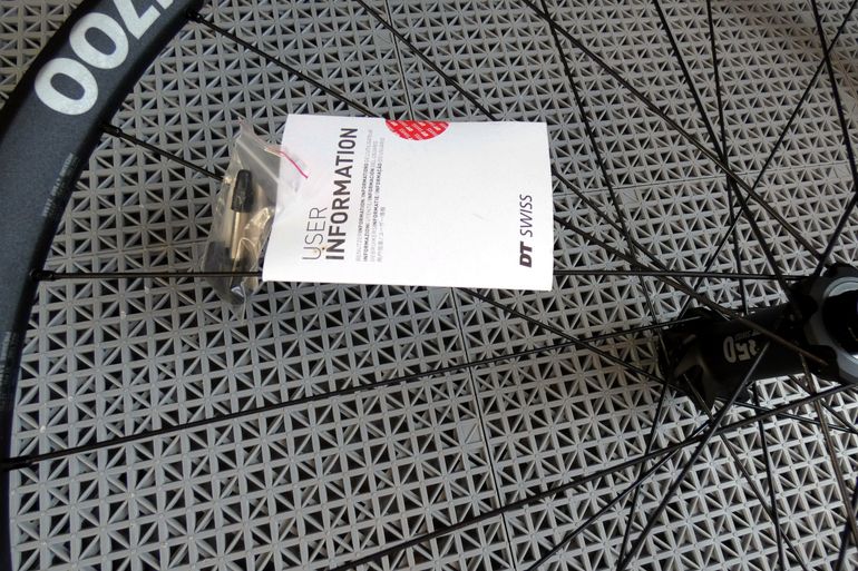 Used Dt Swiss XM1700 Spline 30 Super Boost 2024 bike — image 16 of 18