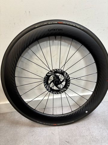 Used Syncros capital 1.0s aéro 2025 bike — image 4 of 6