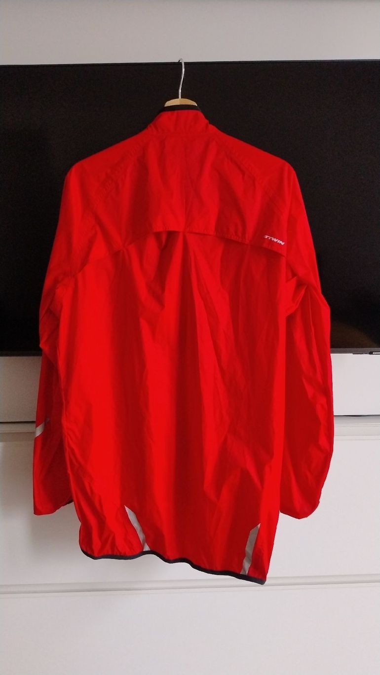 Used BTWIN Antivento windbreaker  L 2017 bike — image 3 of 4