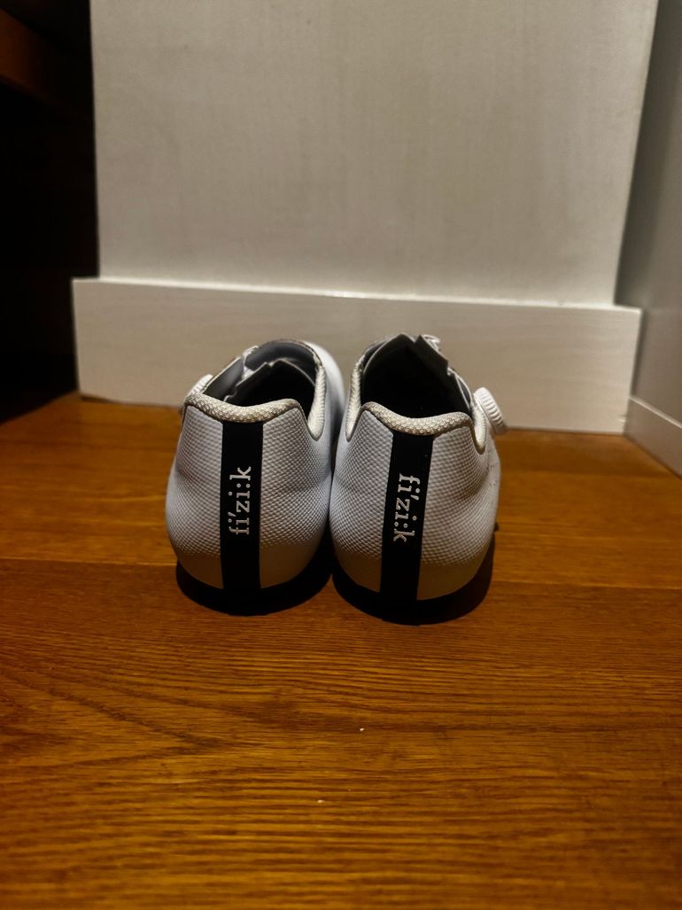 Used Fizik Fizik Tempo Decos Carbon 46 2025 bike — image 2 of 4
