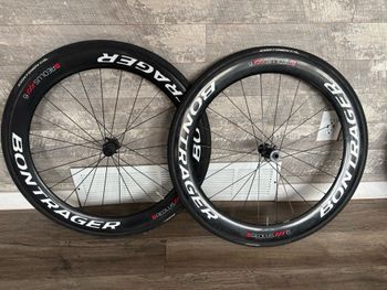 値下げ BONTRAGER aeolus hed Bontrager Aeolus 3 Carbon Tubular Rim Brake Front Wheel W/tire | eBay