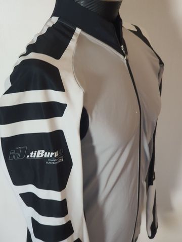 Gebrauchtes Assos Herbstjacke L 2020 bike — Bild 2 von 6