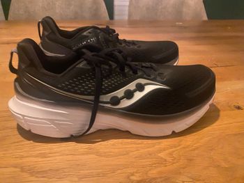 Used Saucony Guide 17 2025 bike — image 1 of 4