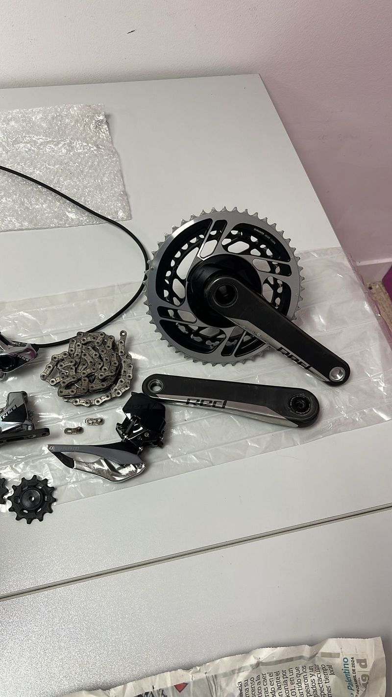 Tweedehands Sram Red AXS 12v 172, 5 48/35 10/28 2024 Groupset