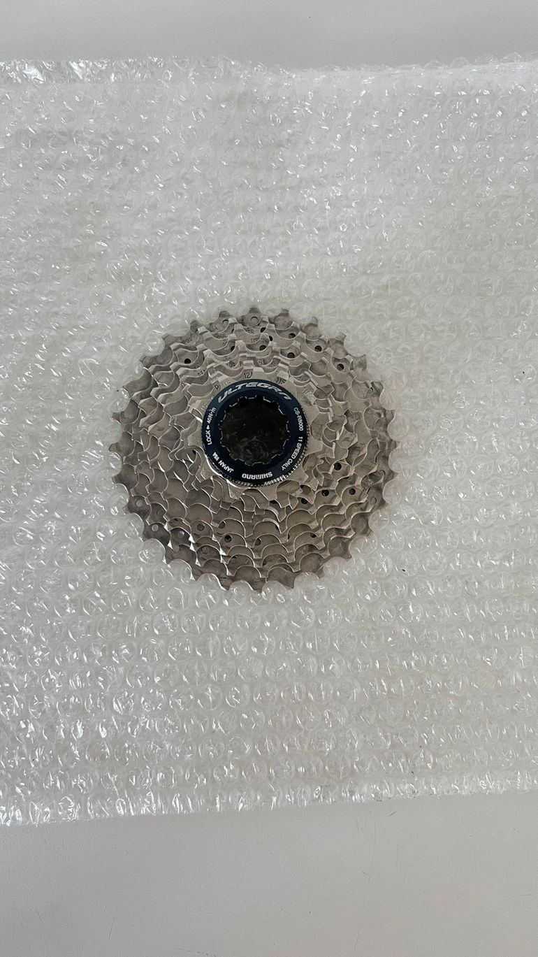 Used Shimano Ultegra R8000 11/28 11v dos usos 2024 bike — image 1 of 3