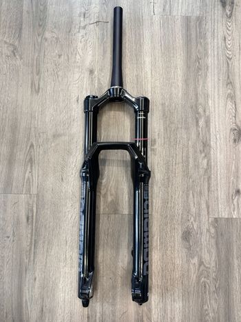 Używany RockShox Domain 38" 2023 Fork
