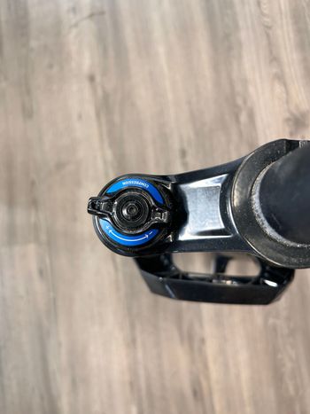 RockShox Domain 38" 2023 bike usato — immagine 4 di 4