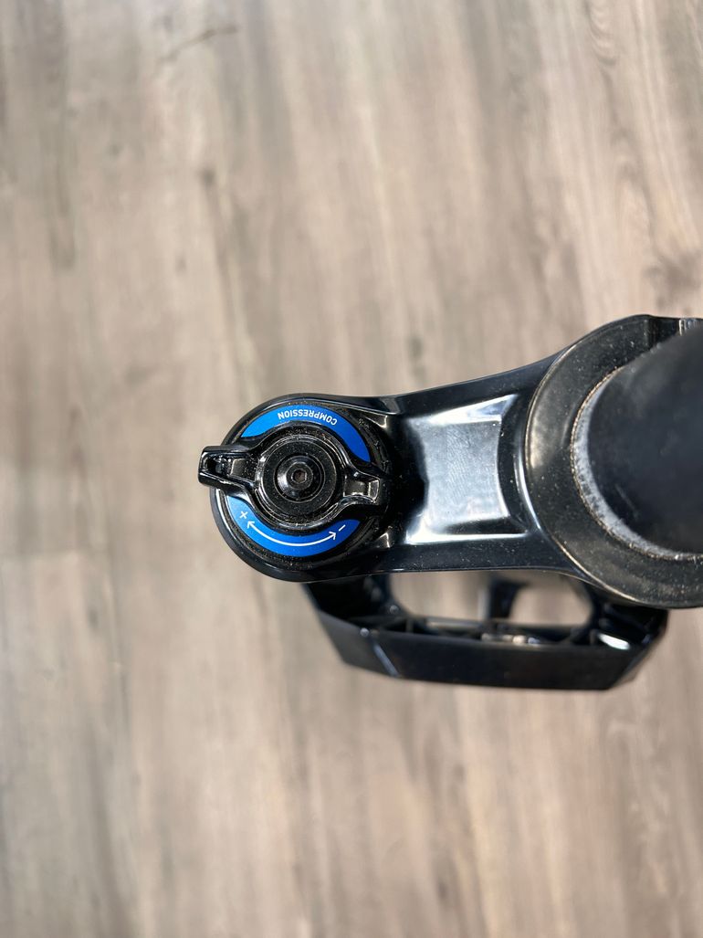 RockShox Domain 38" 2023 bike usato — immagine 4 di 4