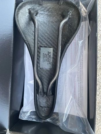 mcfk, Leather Saddle Carbon Padded Black