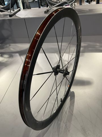 Used Cadex Max 40 WheelSystem 2025 bike — image 5 of 7