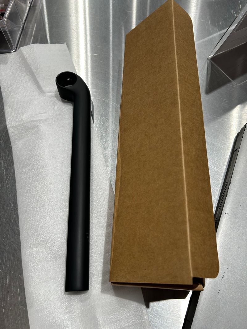Used Trek KVF Carbon Aerodynamic Seatpost Saddles & Seatposts