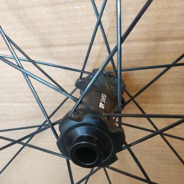 Dt Swiss GRC 1650 SPLINE 700 Carbon 2020 bike d'occasion — image 9 sur 10