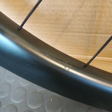 Dt Swiss GRC 1650 SPLINE 700 Carbon 2020 bike d'occasion — image 5 sur 10