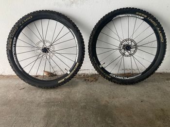 Used Sram Roam 30 bike