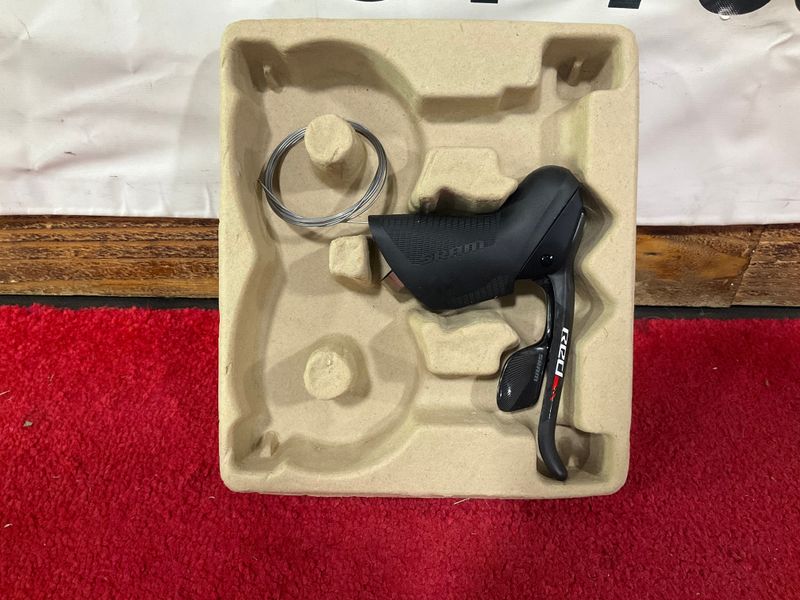 Used Sram Red 11 speed Right shifter 2016 Drivetrain & Pedals