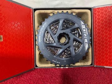 Used Sram Force AXS XG 1270 10-36t 12 Speed 2022 bike — image 2 of 3