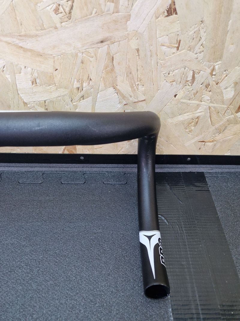 Used Pro Manubrio strada 2016 bike — image 10 of 12