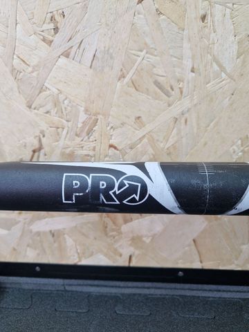 Used Pro Manubrio strada 2016 bike — image 5 of 12