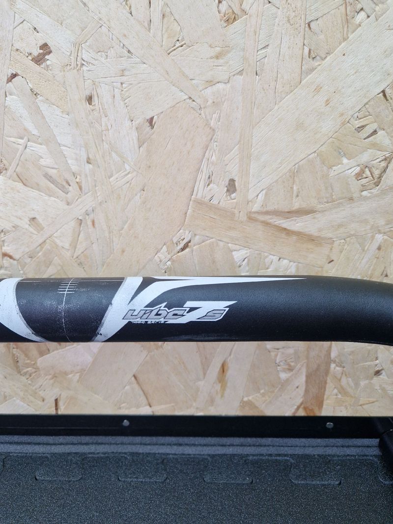 Used Pro Manubrio strada 2016 bike — image 6 of 12