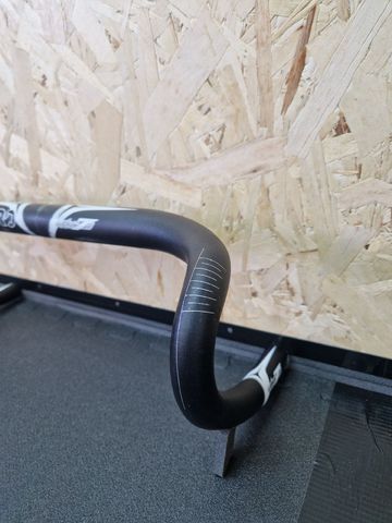 Used Pro Manubrio strada 2016 bike — image 4 of 12