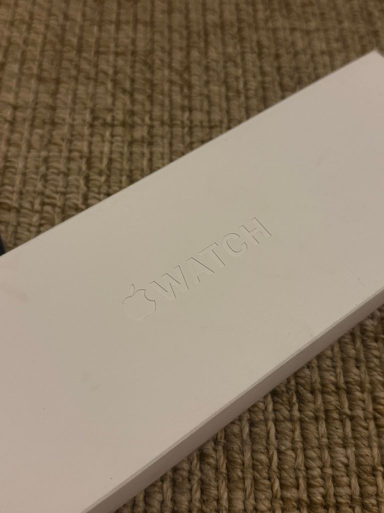 Used apple Apple Watch series 9 Cellular - 41 mm bike — image 8 of 9