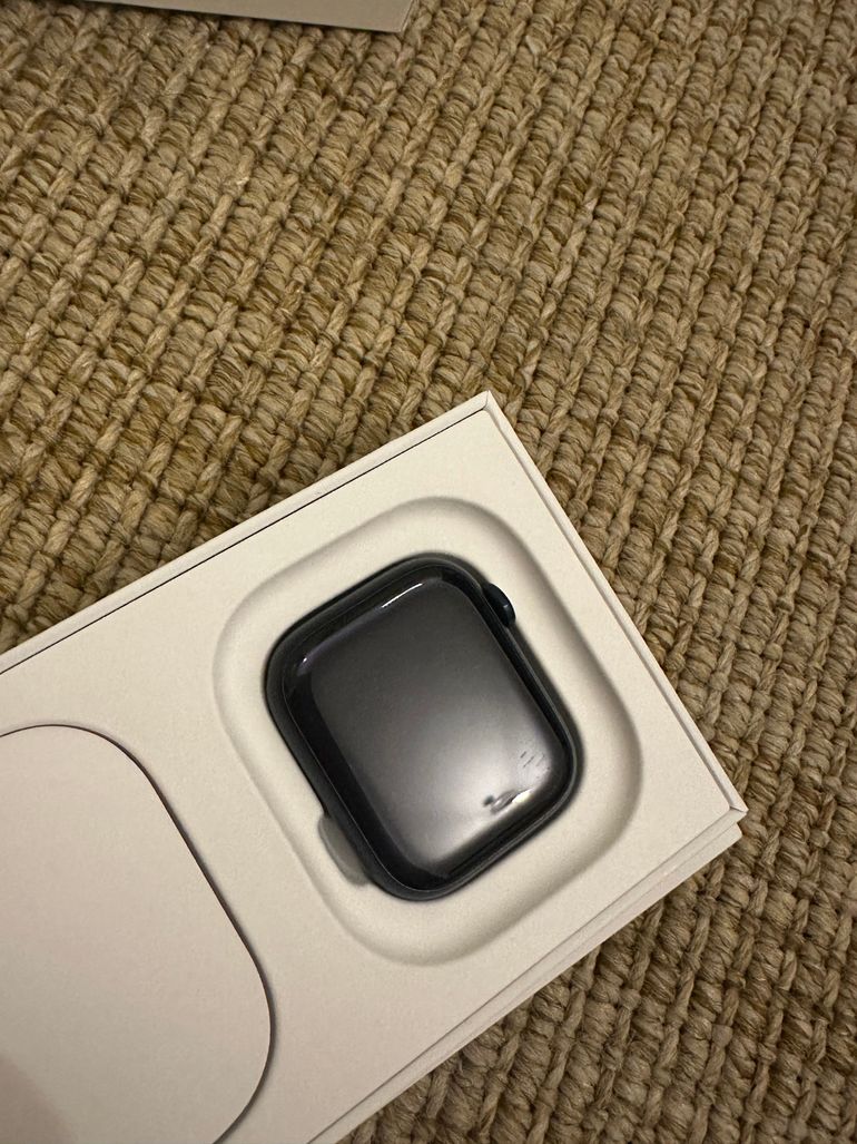 Used apple Apple Watch series 9 Cellular - 41 mm bike — image 4 of 9