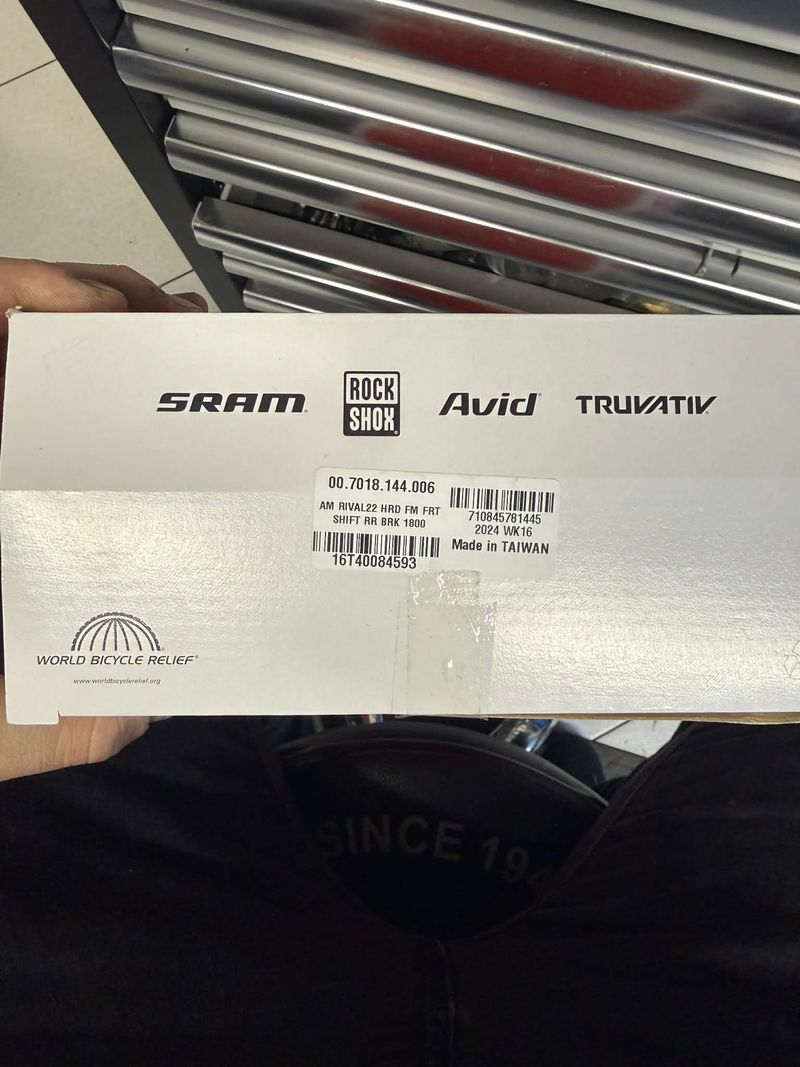Sram Rival Left Shifter 11-speed 2024 Drivetrain & Pedals d'occasion