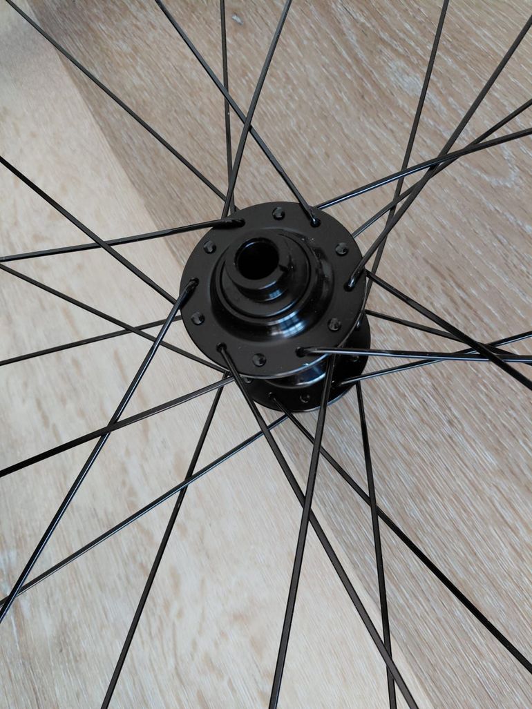 Used Mavic Cosmic S 42 Disc 2025 bike — image 5 of 9