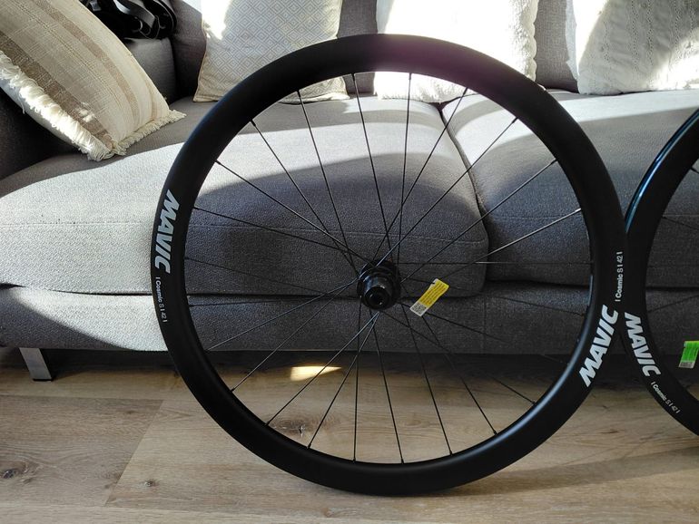 Used Mavic Cosmic S 42 Disc 2025 bike — image 6 of 9