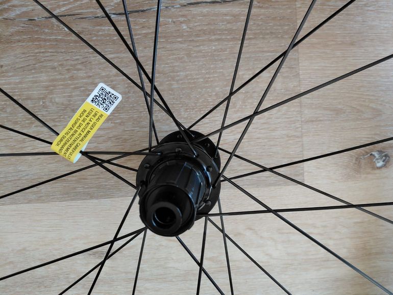 Used Mavic Cosmic S 42 Disc 2025 bike — image 7 of 9