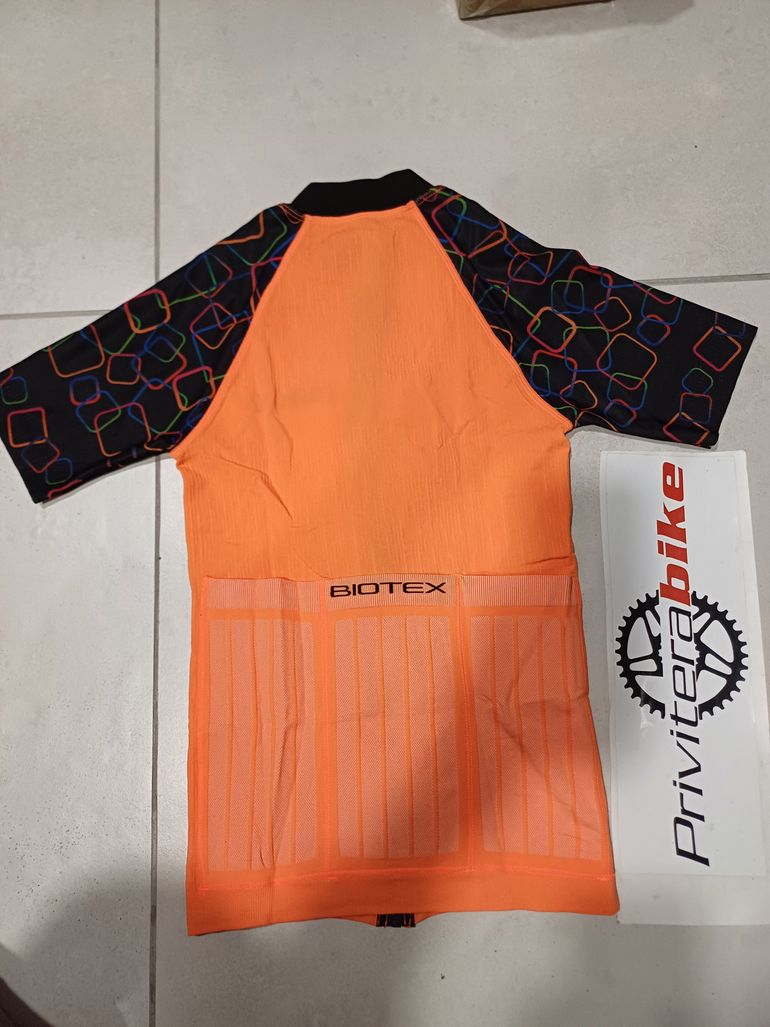 Used Biotex MAGLIA ULTRA SMART  ORANGE XS-S - LT5-104 2023 bike — image 2 of 2