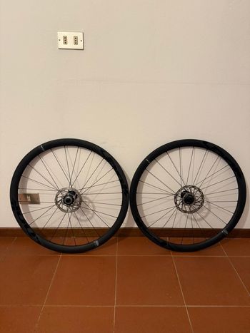 Used Look Ruote  R38D Full Carbon e mozzi DT Swiss, semi-nuove, ~500 km 2022 bike — image 4 of 4