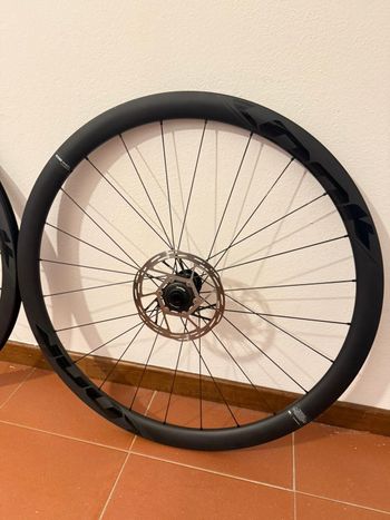 Used Look Ruote  R38D Full Carbon e mozzi DT Swiss, semi-nuove, ~500 km 2022 bike — image 3 of 4
