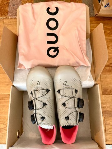 Brugt Quoc Mono II road shoes – Sand – dual dial – carbon sole 2025 Cycling Shoes