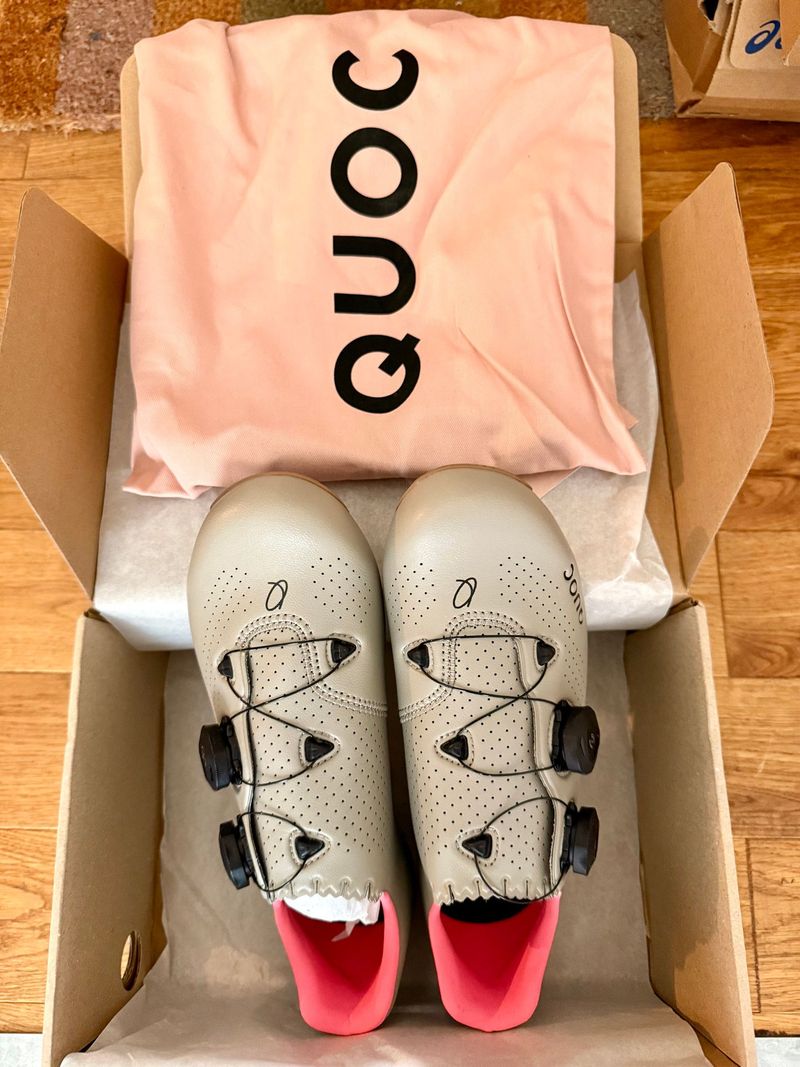 Used Quoc Mono II road shoes – Sand – dual dial – carbon sole 2025 Cycling Shoes