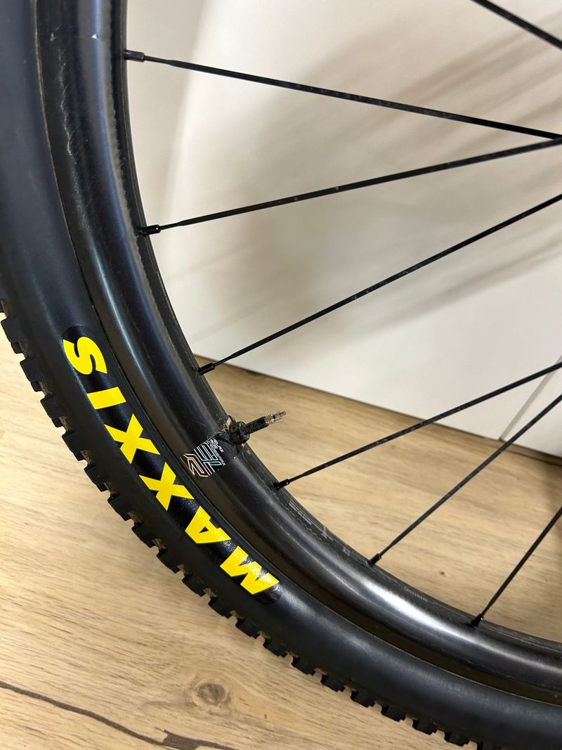 Used Mavic CROSSMAX SLR 29 2021 bike — image 3 of 13