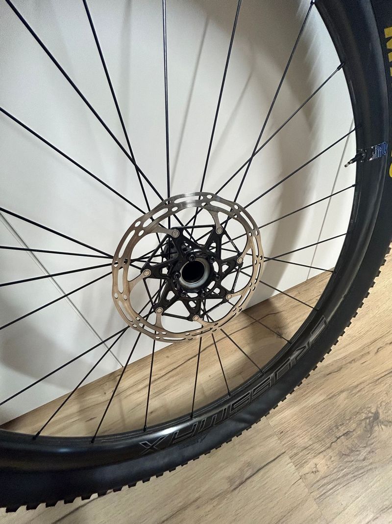 Used Mavic CROSSMAX SLR 29 2021 bike — image 8 of 13